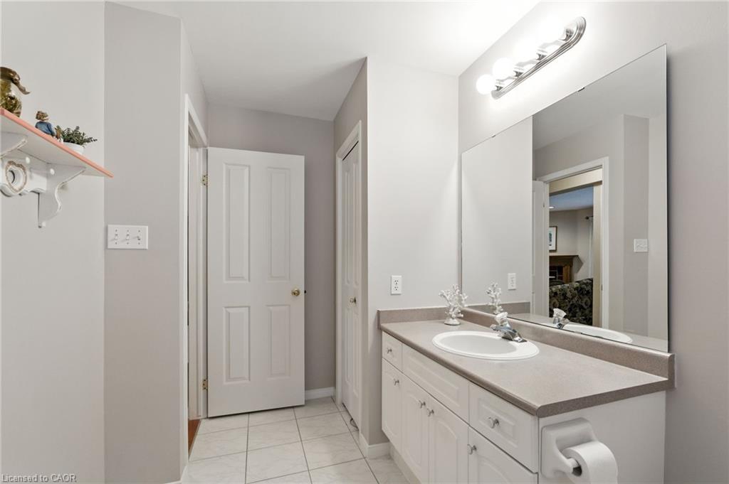 18 Naples Boulevard Property Photo 21