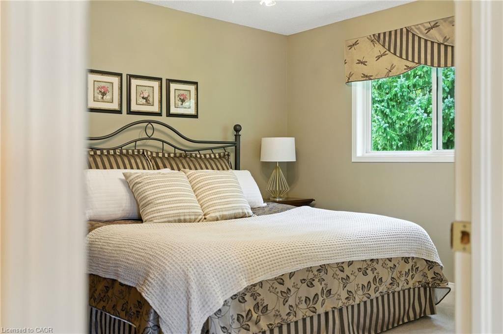 18 Naples Boulevard Property Photo 25