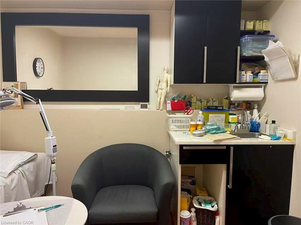 265 Queen Street S Property Photo 11