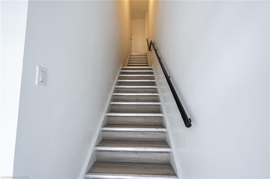 2-135 James Street N Property Photo 10