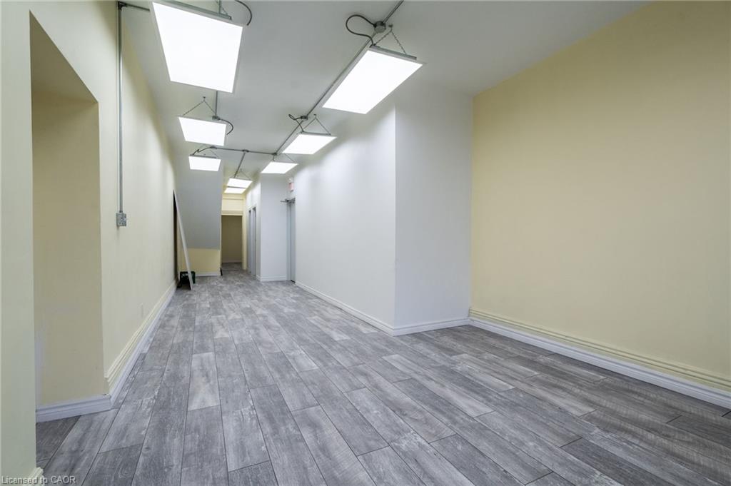 2-135 James Street N Property Photo 17