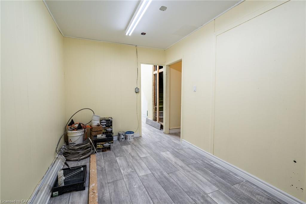 2-135 James Street N Property Photo 23