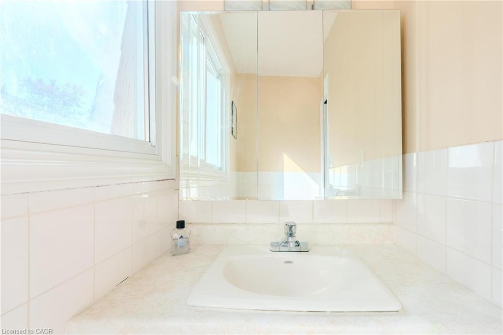 430-57 12th Conc Road E Property Photo 22