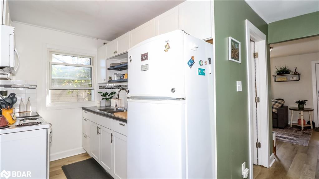 7 Albany Avenue Property Photo 10