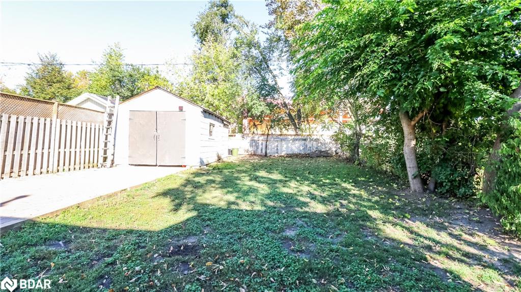 7 Albany Avenue Property Photo 18