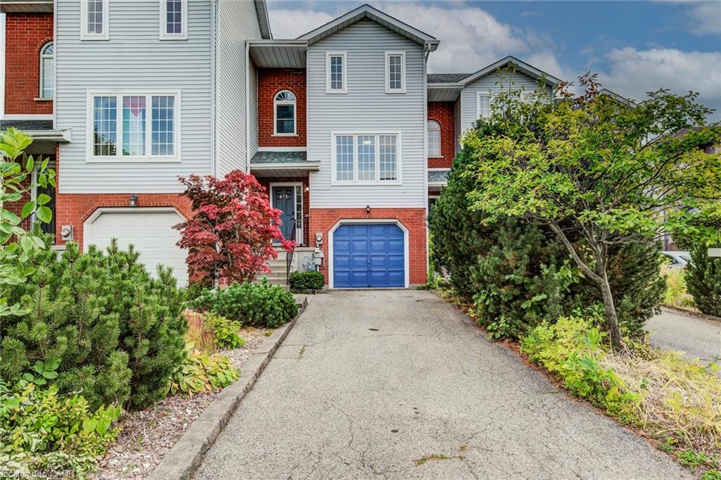 633 Grange Crescent Property Photo 1