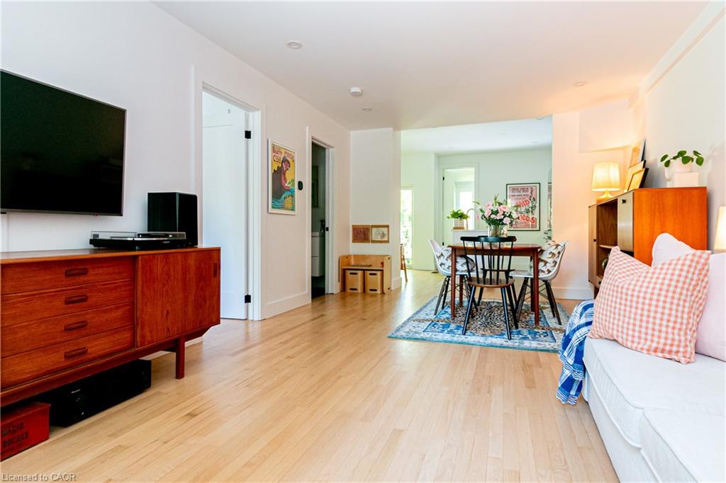 163 Ferrie Street E Property Photo 7