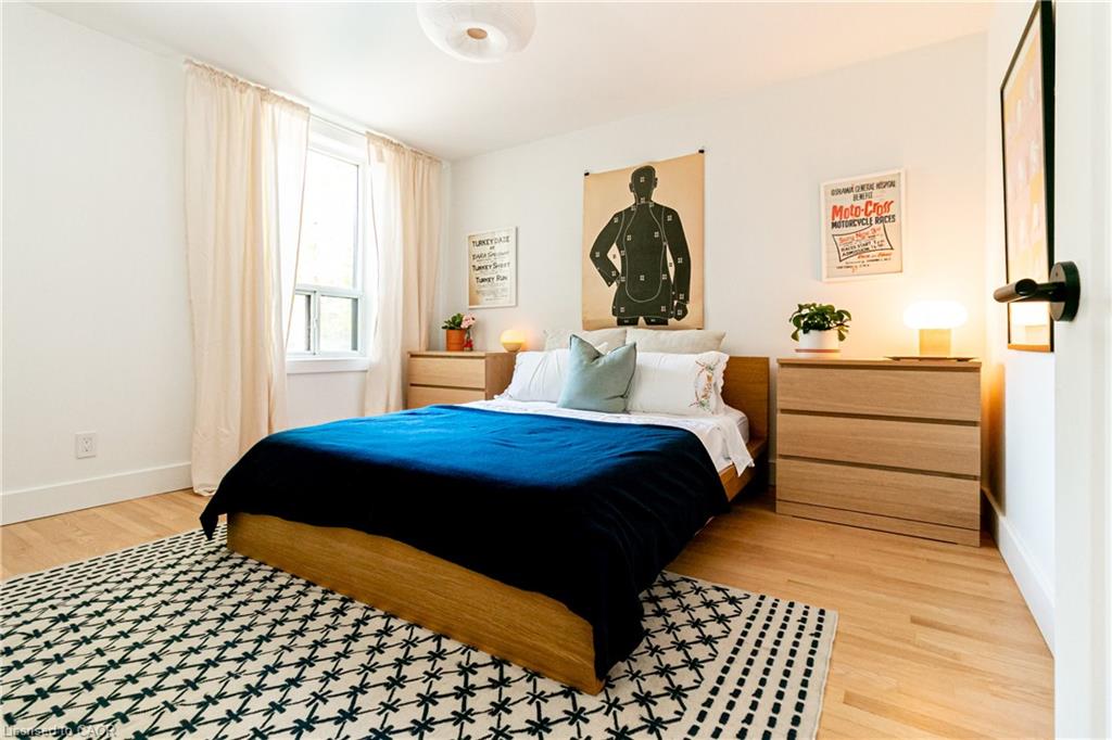 163 Ferrie Street E Property Photo 17