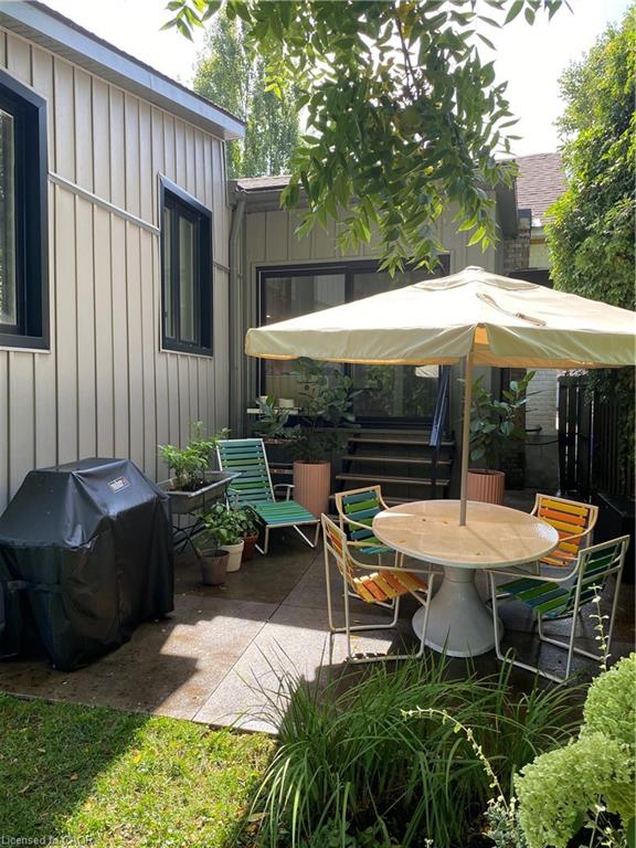 163 Ferrie Street E Property Photo 27