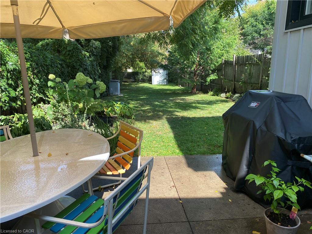 163 Ferrie Street E Property Photo 32