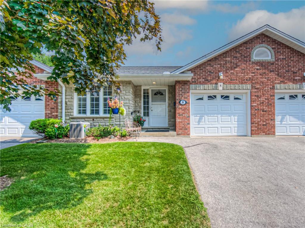 8-150 Oak Street Property Photo 1