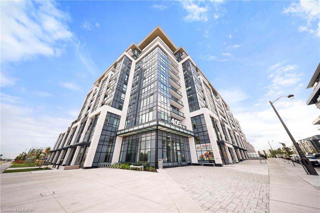 813-405 Dundas Street W Property Photo 1