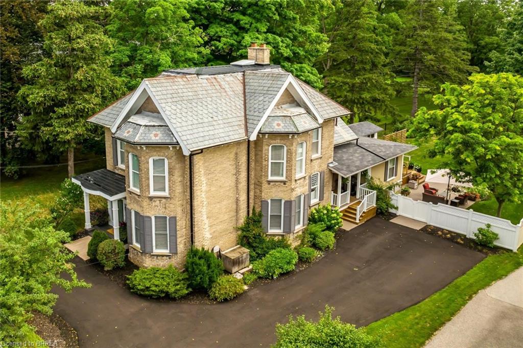 197 Grand River Street N Property Photo 1