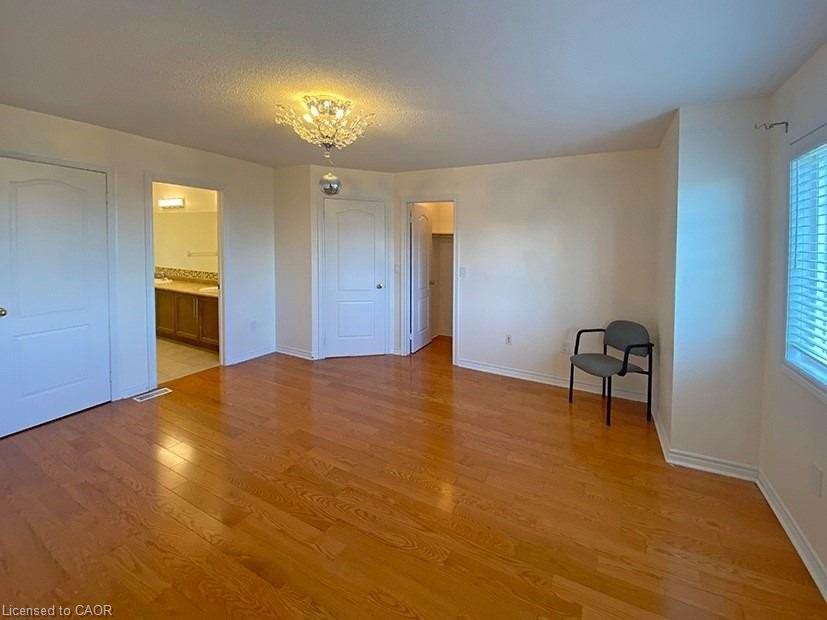 4230 Fuller Crescent Property Photo 16