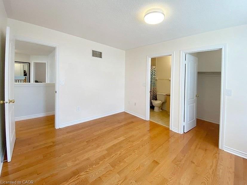 4230 Fuller Crescent Property Photo 19