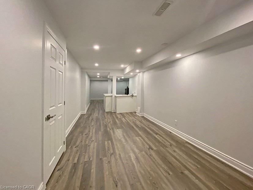 4230 Fuller Crescent Property Photo 32