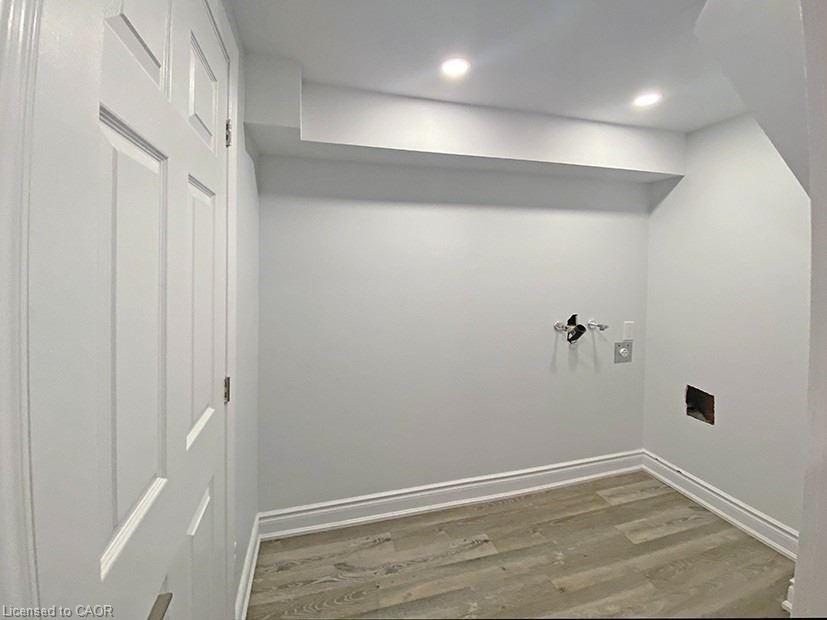 4230 Fuller Crescent Property Photo 35