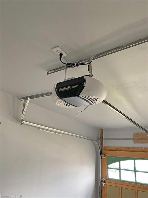 4230 Fuller Crescent Property Photo 36