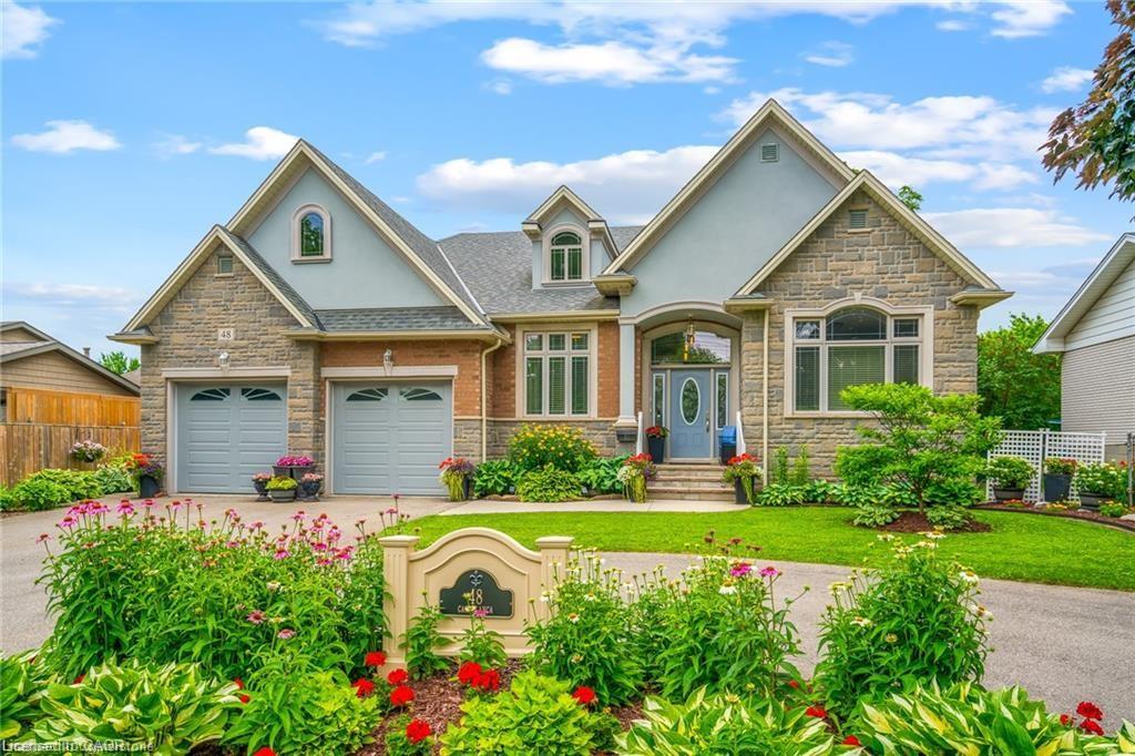 48 Casablanca Boulevard S Property Photo 1