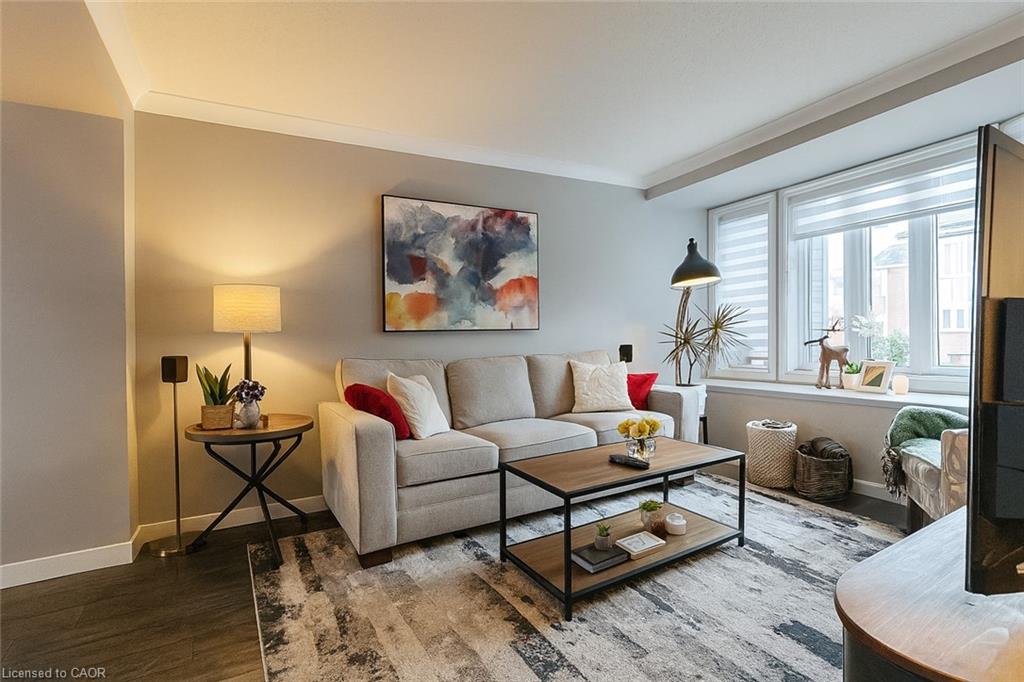 18-245 Bishop Street S Property Photo 2