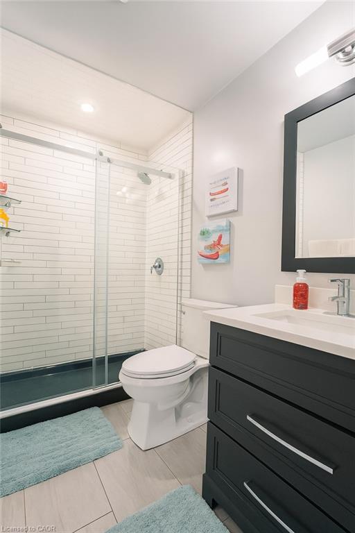 18-245 Bishop Street S Property Photo 15