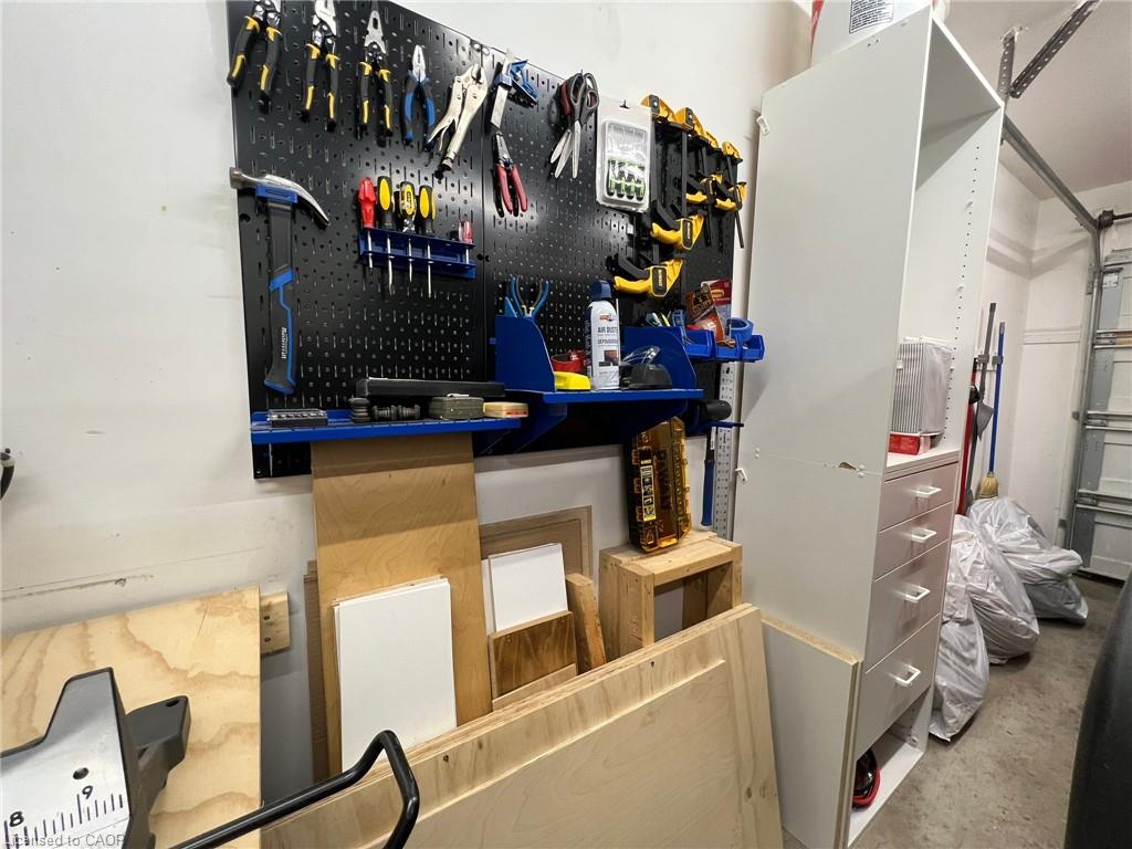 18-245 Bishop Street S Property Photo 21