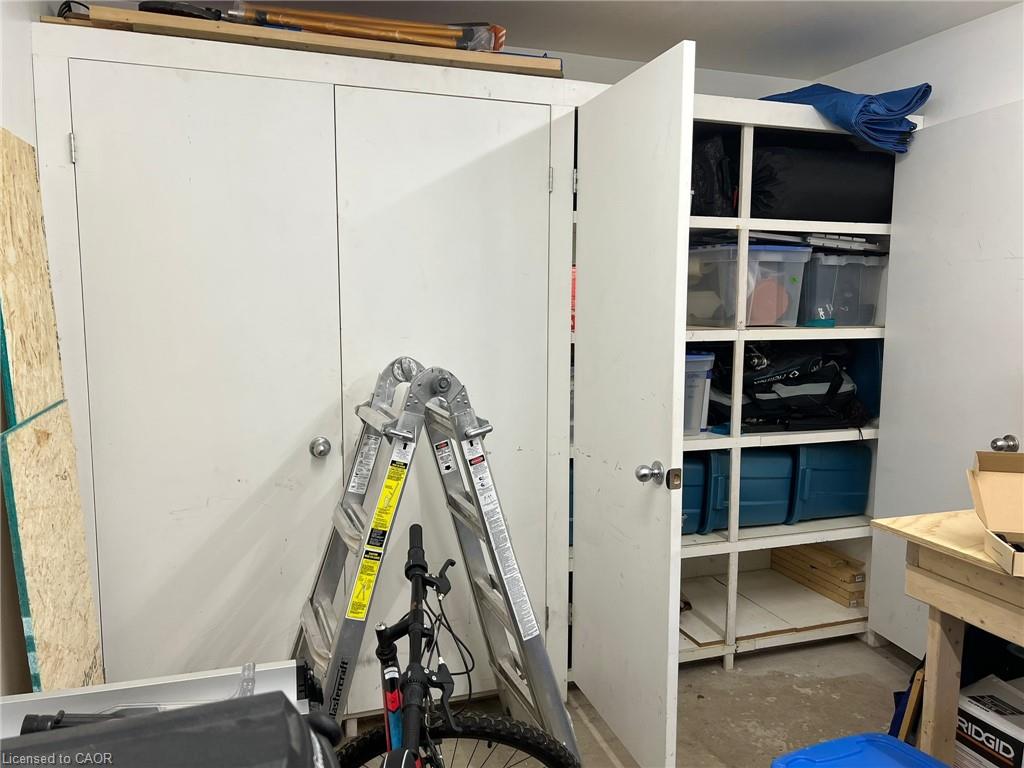 18-245 Bishop Street S Property Photo 22