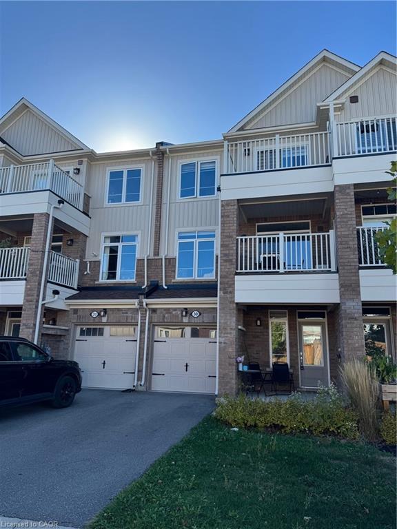 30-113 Hartley Avenue Property Photo 1