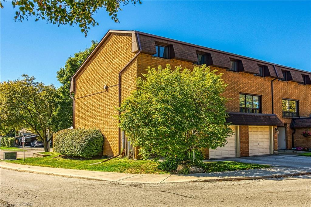 F8-500 Stone Church Road W Property Photo 1