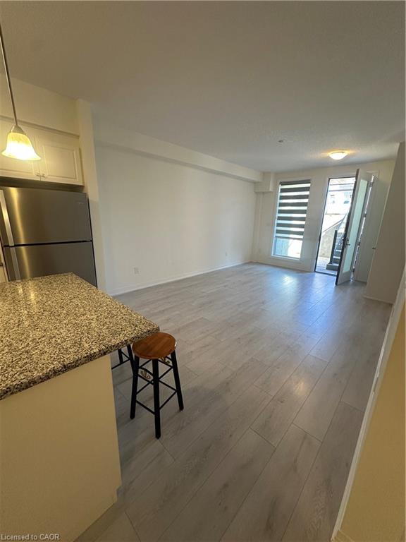 E11-261 Woodbine Avenue Property Photo 9