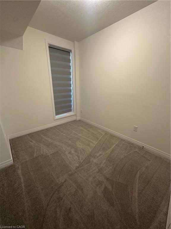 E11-261 Woodbine Avenue Property Photo 10