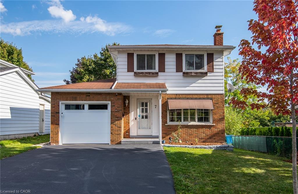 7 Forest Glen Crescent Property Photo 1