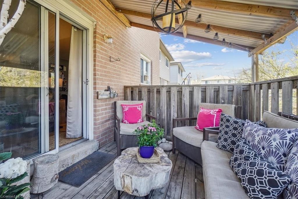 7 Rosset Valley Court Property Photo 17