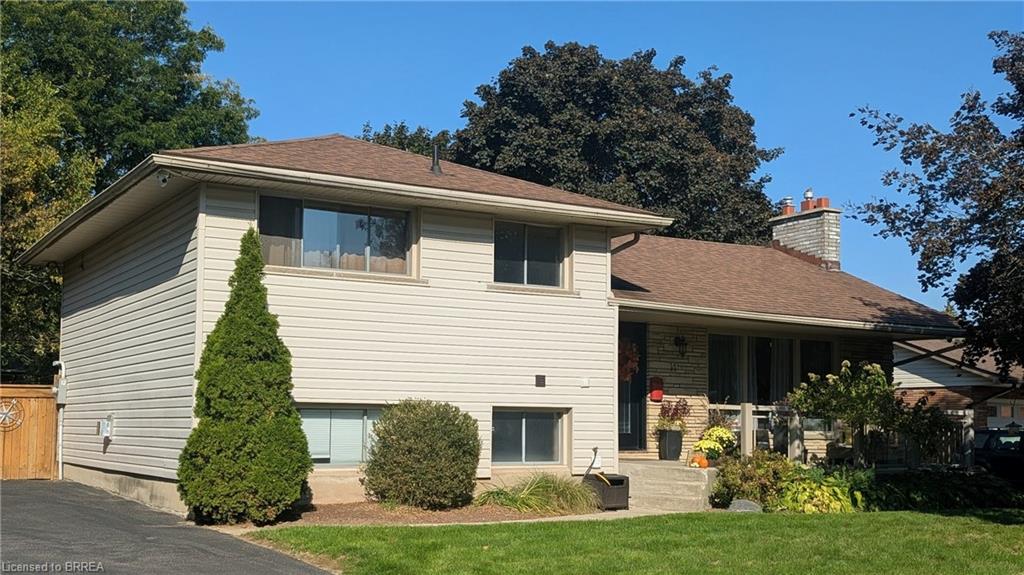 14 Meadow Road Property Photo 1