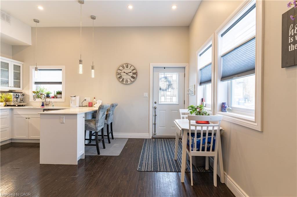 55 Snyder's Road W Property Photo 38
