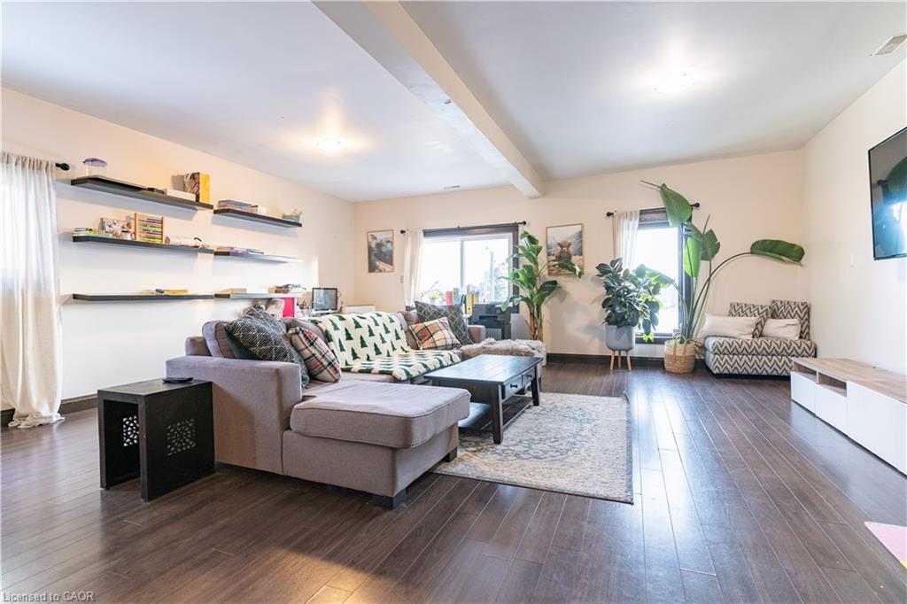 55 Snyder's Road W Property Photo 21