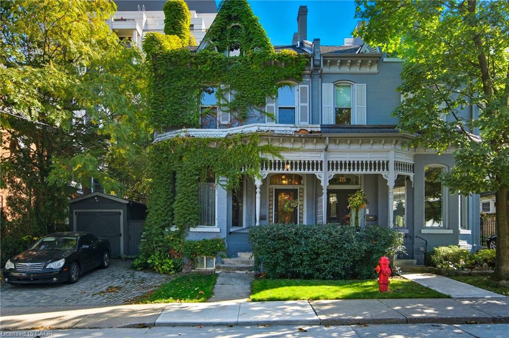 2-223 Bay Street S Property Photo 1