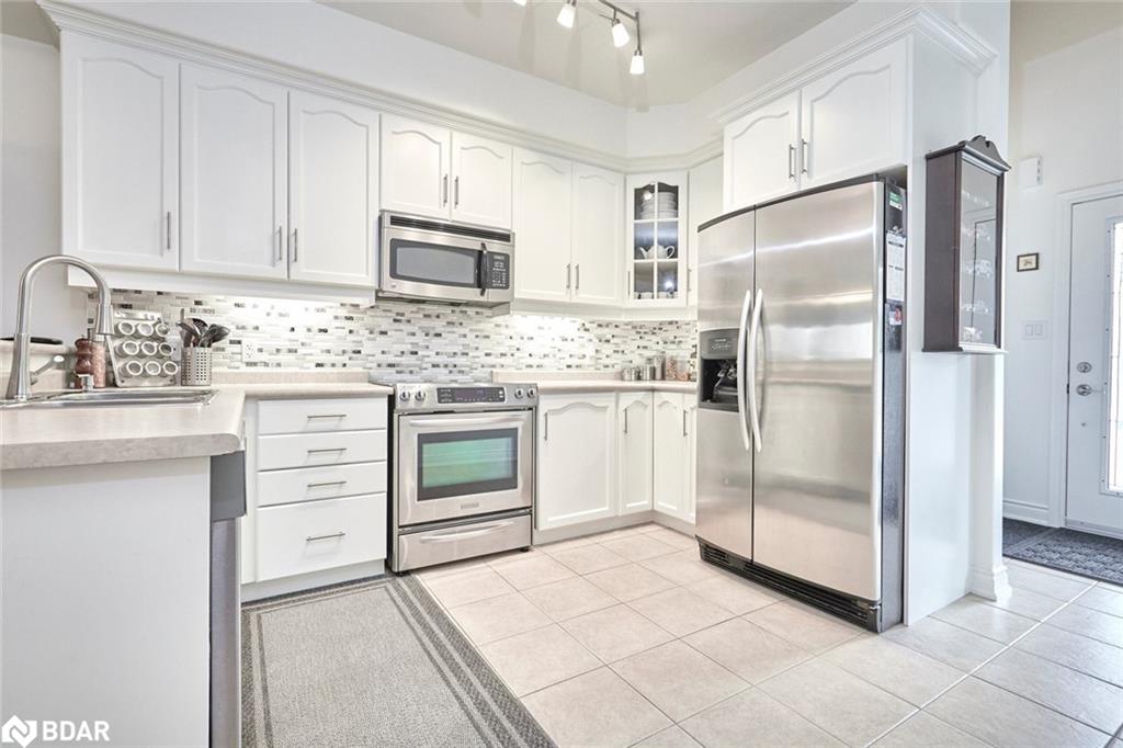 11-125 Huronia Road Property Photo 2