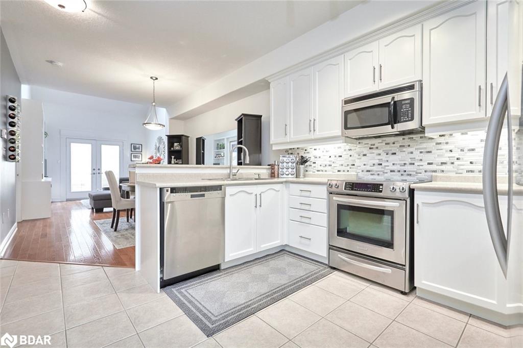 11-125 Huronia Road Property Photo 3