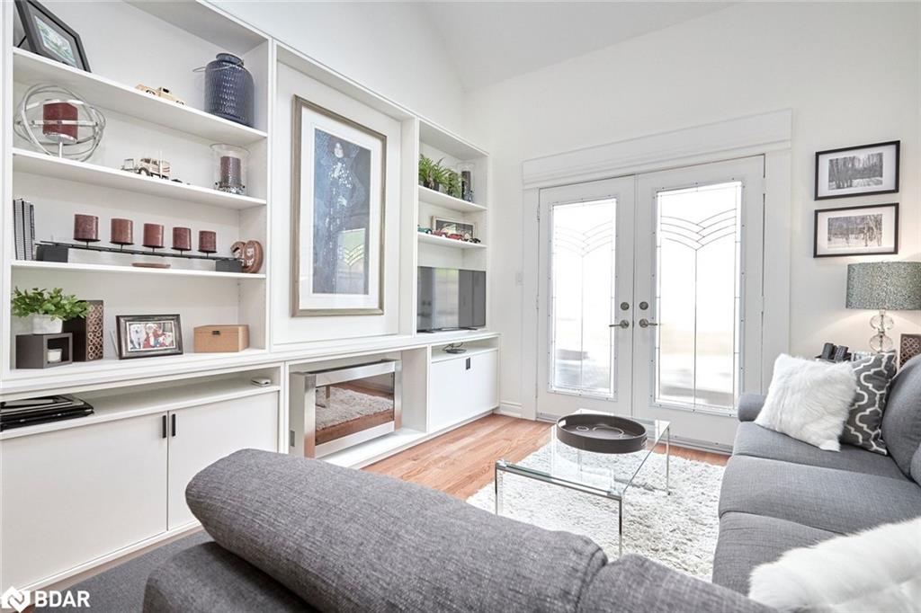 11-125 Huronia Road Property Photo 5