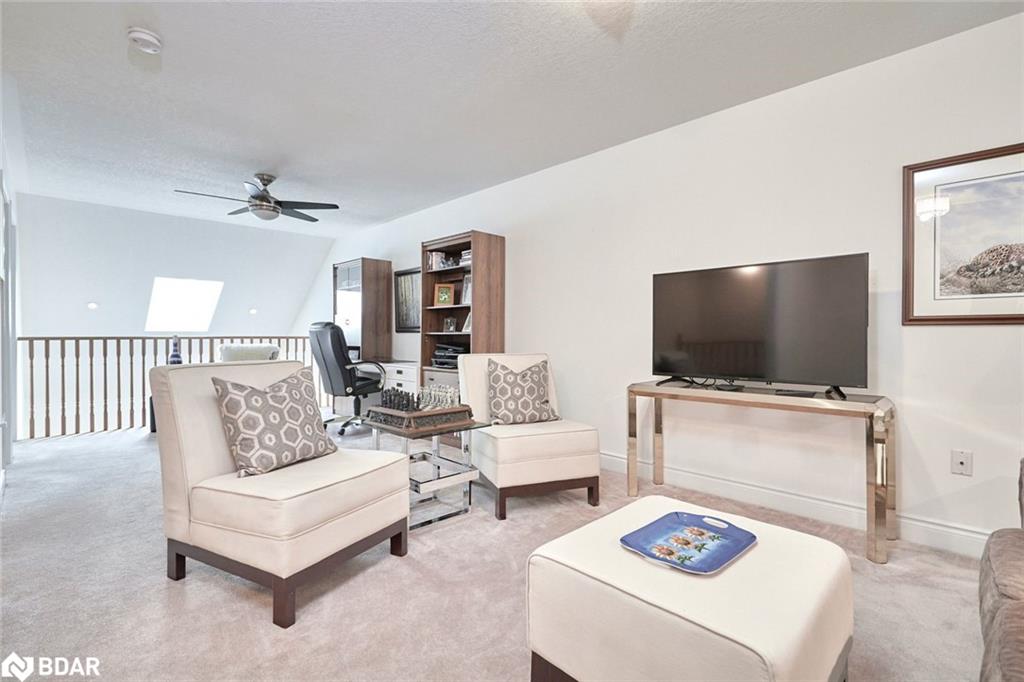 11-125 Huronia Road Property Photo 8