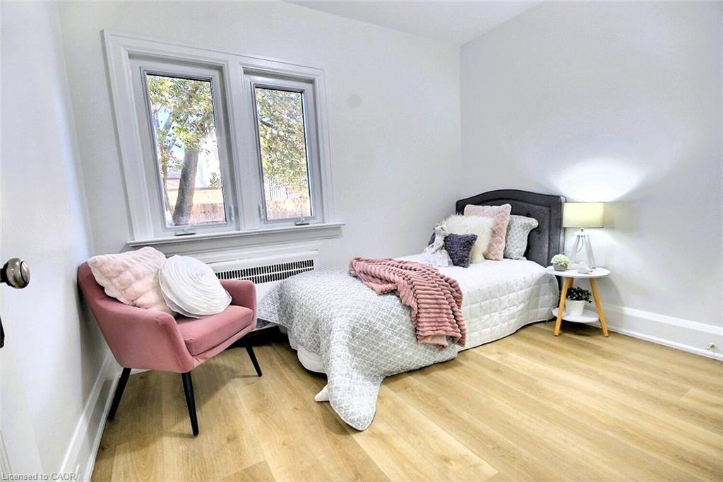 324 Wellington Street N Property Photo 15