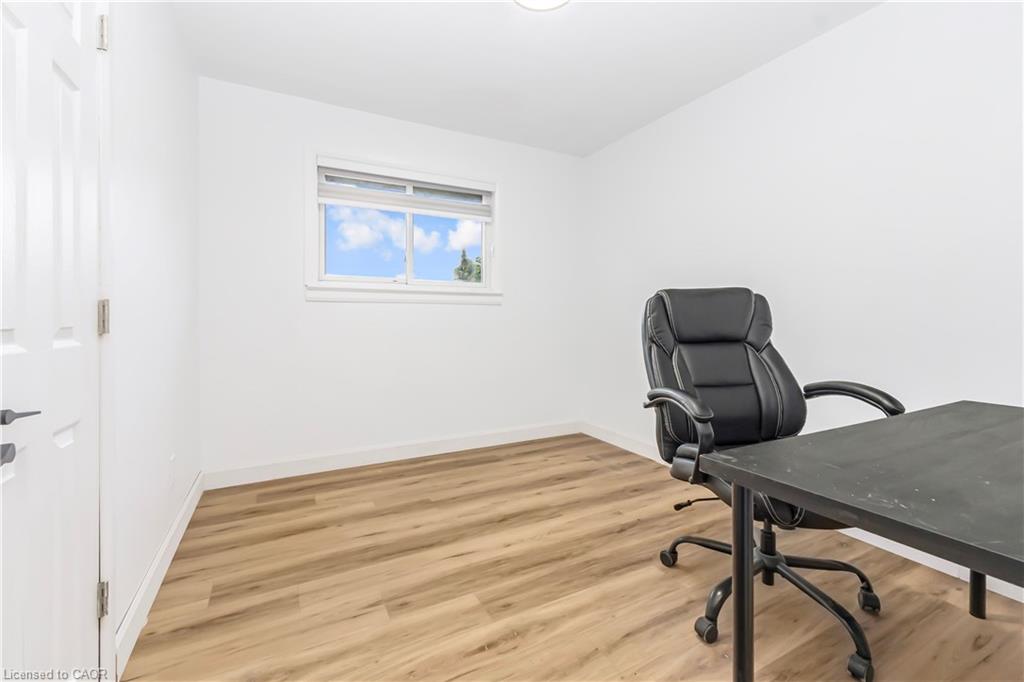 959 Mohawk Road E Property Photo 27