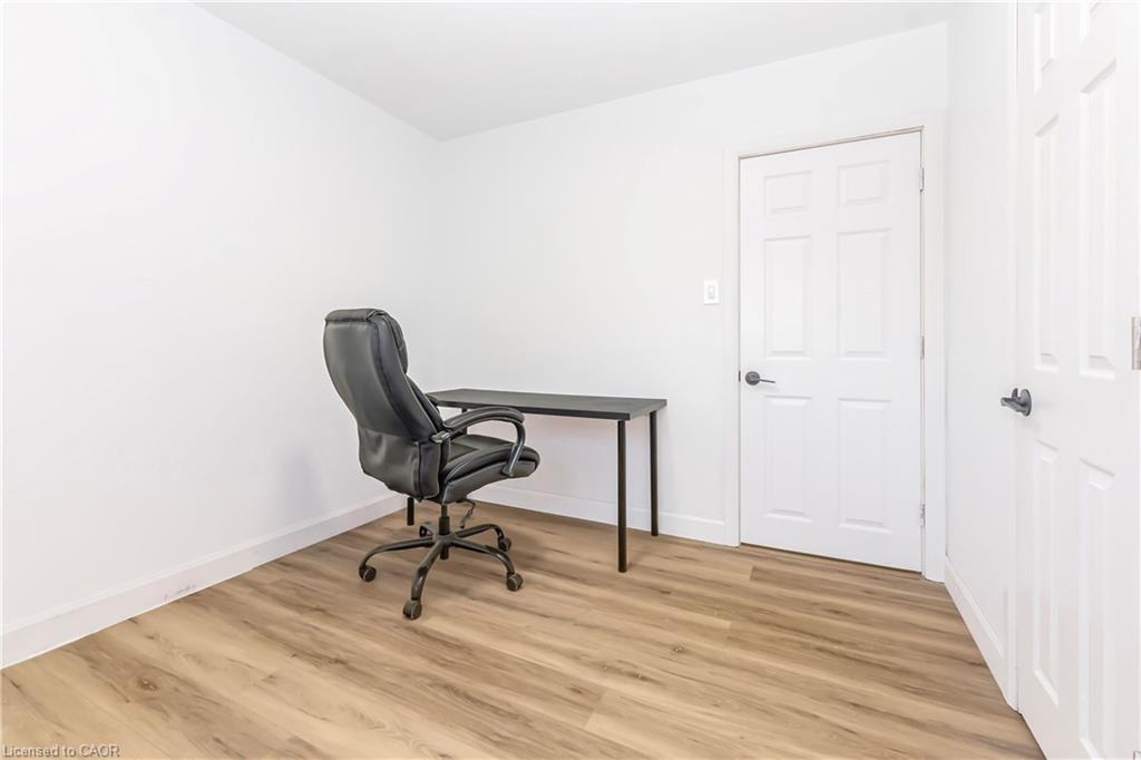 959 Mohawk Road E Property Photo 28