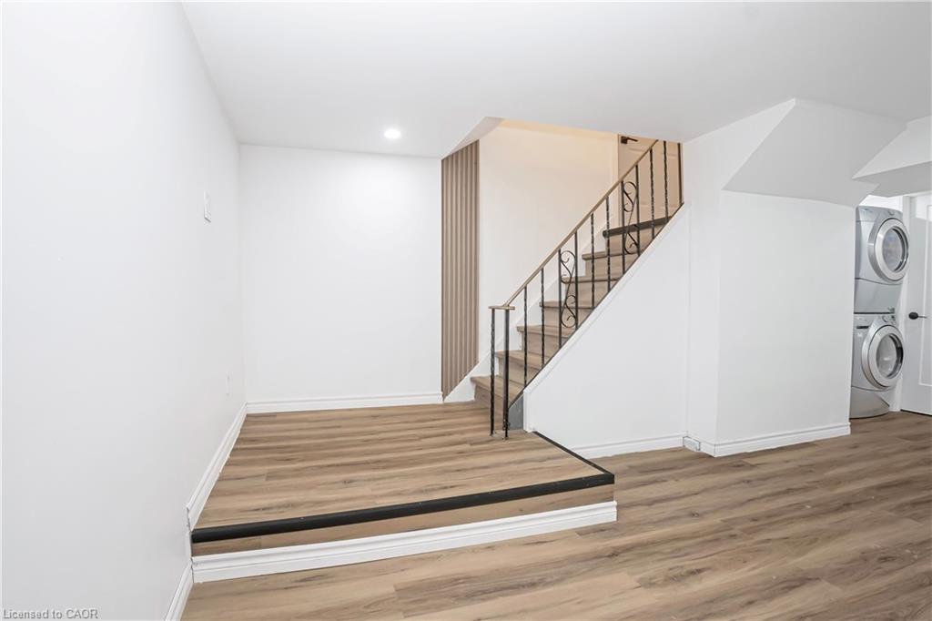 959 Mohawk Road E Property Photo 32