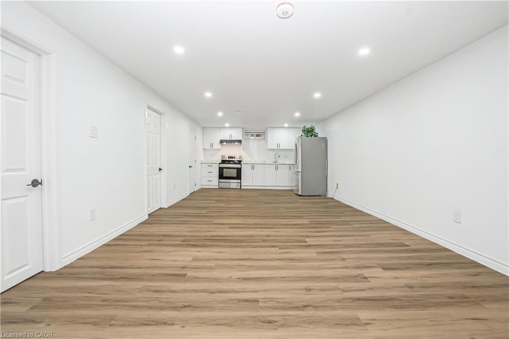 959 Mohawk Road E Property Photo 33