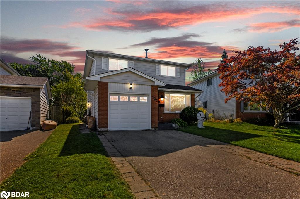 132 Forest Glen Crescent Property Photo 1