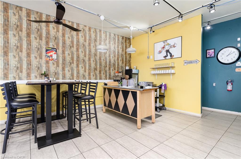 201 Ottawa Street N Property Photo 15
