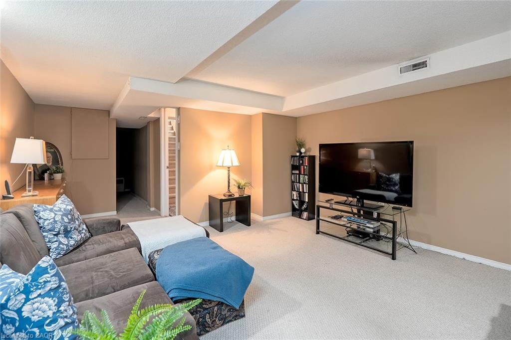 19-3230 New Street Property Photo 36