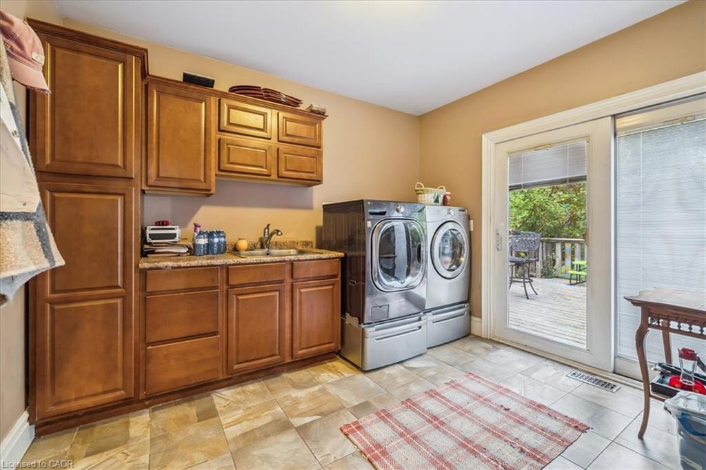 976 Garden Lane Property Photo 25